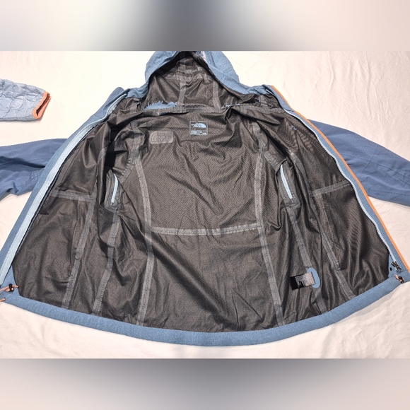 The North Face Performance Jacket - Picture 8 of 16